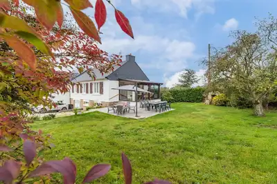 Image de Maison Poulpry - Grande maison pour 9 à 600m de la plage