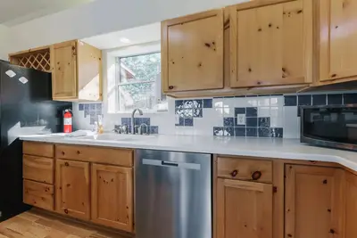 Image de Bird's Eye View | Sierra Blanca Views + Close to Midtown!