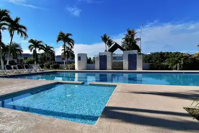 Image de Vacation Rental in Playa Blanca - Farallones - 3 Bdrm Balcony with ocean view