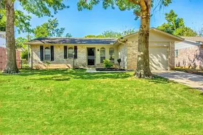 Image de Welcome to the Jedi Sanctuary. A Peaceful Retreat in a Galaxy Not So Far Away! \n\n