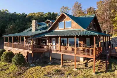 Image de Canyon's Edge Family Cabin- best scenic canyon views, hot tub & fire pit!