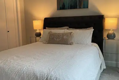 Image de Full Comfy&Private Suite with a Yard for Your Getaway in Bear Mountain, Victoria