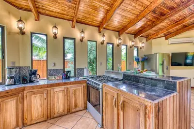 Image de \nCharming Casa Verde 80m to the beach, Fiber 100mb