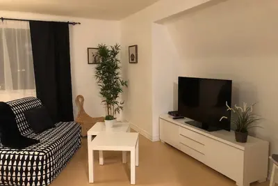 Image de Cozy 1 Bedroom apartment near the Lake
