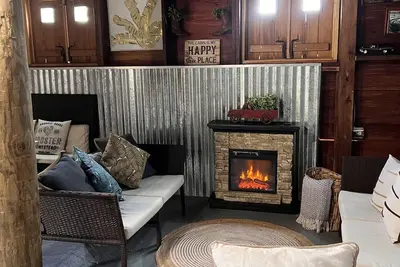 Image de Good Vibes Cabin, near the best beaches, restaurants and recreative area.