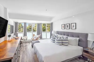 Image de Luxury Ski in/Ski out in Prime Location. 2 Bedroom 2 Bathroom