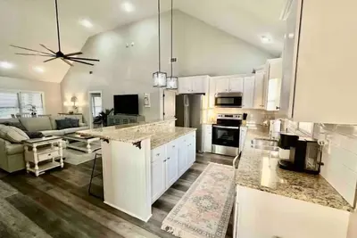 Image de Rebel Retreat 4Bed/4ba