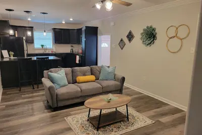 Image de 2bed/2bath Cottage in Downtown Houma. 30+ day stays welcome.