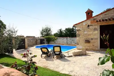 Belle maison à Tinjan