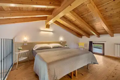 Image de Appartement \"La Quiete Bilocale con Balcone\" avec vue sur le lac, jardin partagé et Wi-Fi
