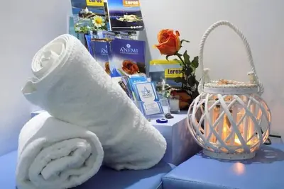 Image de Appartement dans un hĂ´tel 'Anemi Leros 2' avec vue sur la mer, Wi-Fi et climatisation