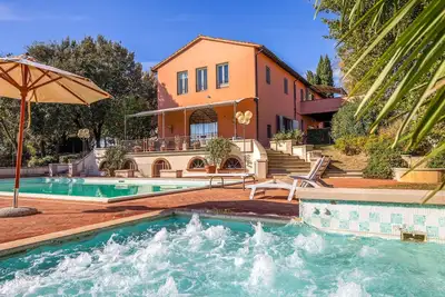 Image de Maison confortable à Fucecchio avec.