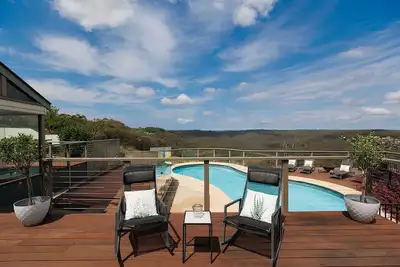 Image de Resort like hobby farm stay for big families by Kuringai Chase National Park