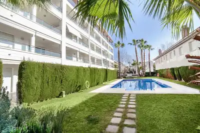 Image de Confortable appartement pour 6 personnes avec piscine, Wifi, climatisation, Tv, terrasse et parking