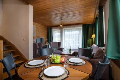 Image de Cozy apartment in a Chalet right next to the ski slope
