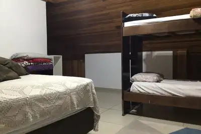 Image de Quartos Individuais e Espaços Compartilhados. A 700 Metros do Jardim Botânico