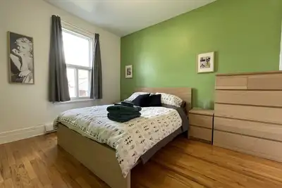 Image de Metro Crémazie - 2 Bedrooms Queen beds