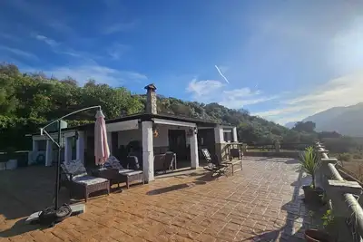 Image de El HiguerĂłn. Beautiful retreat with a wonderful view of the mountains.