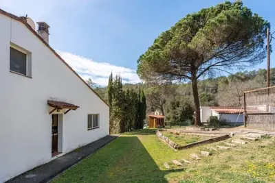 Image de Casa rĂşstica con piscina cerca de Girona