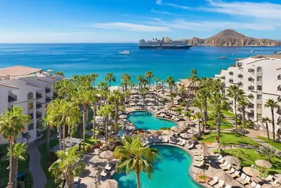 Image de One of the resort's most spacious terrace vantage points, ocean stunning view