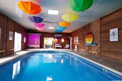 Image de New, Family Friendly, Pool House