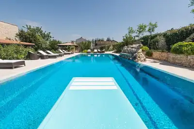 Image de Magnifique maison à Murter avec piscine privée, utilisable à l'intérieur.