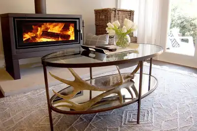 Image de Antler & Oak Cottage: Provincial Luxe In Moss Vale, Close To Wedding Venues