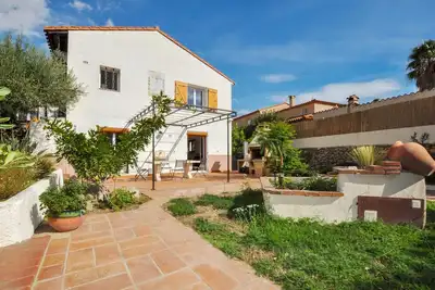 Image de Belle maison à Sorède avec Wi-Fi