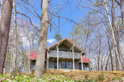 Image de Spacious 12-Person Luxury Cabin at Critter Retreat