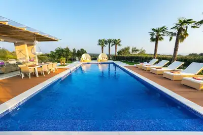 Image de Maison en bord de mer à Novalja avec.