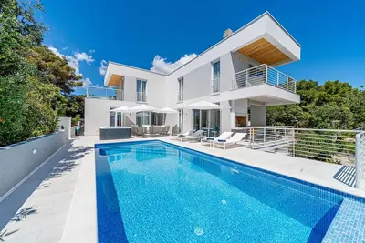 Image de Superbe maison à Blato avec sauna