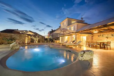 Image de Superbe maison à Umag avec sauna