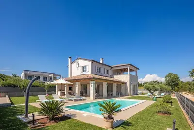 Villa Karla Tar