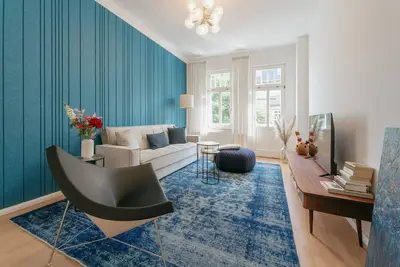 Image de Design-Appartement-Balcon-Pkw-Stellplatz-Salle de bain privée