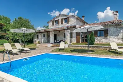 Image de Superbe maison à Tinjan