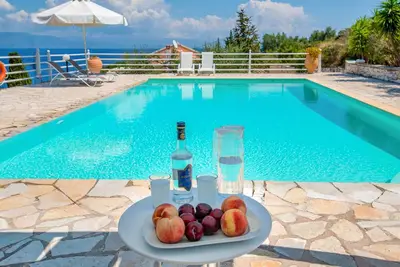 Image de Experience Paxos at Petros Villa in Yioliskari Beach, Sea Views, WiFi