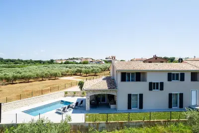 Image de Superbe maison à Novigrad