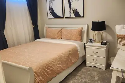 Image de Brandnew cozy 2 bedroom suite Nw Calgary