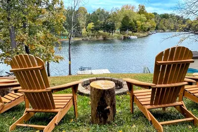 Image de Elegant Lake Cabin on the Bourbon Trail; Hot Tub, Kayaks