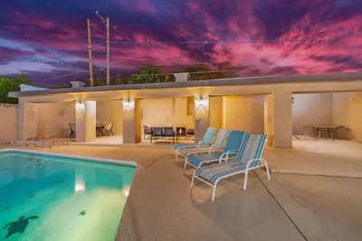 Image de Heated Pool & Hot Tub / Central / 4 Br 3+ Ba