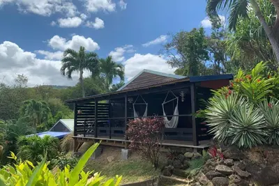 Image de Bungalow 5 Pers. Vue mer et Montagne, Cuisine Équipée. Réservez Votre Paradis!