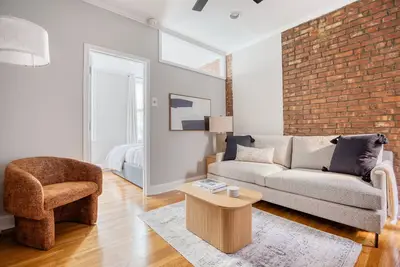 Image de Inviting West Village 1br w/ W/D, nr Park, by Blueground