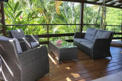 Image de Bungalow 5 pers. Vue mer et montagne, cuisine équipée. Réservez votre paradis!