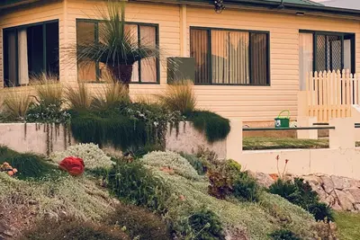 Image de Parker's on Walton, \nCosy Family Cottage, 5 min walk to beach, Bowling Club