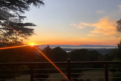 Image de Silvan Dam View - Family Mountain House