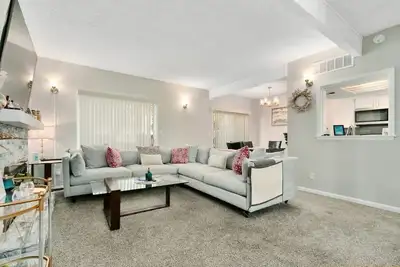 Image de 2br/1. 5ba|Townhouse 1King2Queen|Quiet