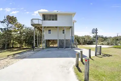 Image de Os545b- Oceanside With 4 Bedrooms & 2 Baths- 3 Minute Walk To Beach!