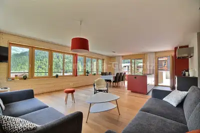 Image de Appartement très confortable pour 6 personnes, salon, coin cuisine avec lave-vaisselle, 1 chambre à