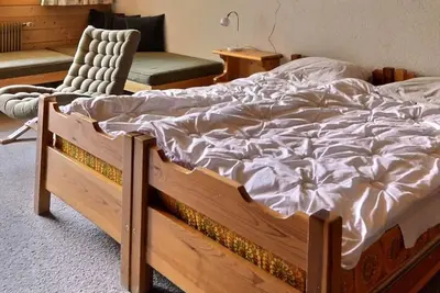 Image de Appartement de confort moyen pour 4 à 6 personnes composé de 2 studios de 2 à 4 lits, 2 coins cuisin