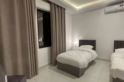 Image de Maison confortable près de tous les services 19